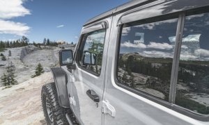 Jeep Wrangler Unlimited Side Window Deflector - AVS - Ventvisor - Outside Mount - Smoke - 2018