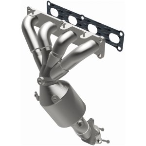 Jeep Cherokee Catalytic Converter - Magnaflow - OEM Grade Direct-Fit Manifold - `14-`17