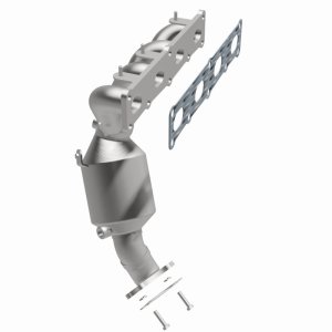 Jeep Cherokee Catalytic Converter - Magnaflow - OEM Grade Direct-Fit Manifold - `14-`17