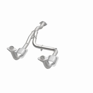 Jeep Liberty Catalytic Converter - Magnaflow - HM Grade Direct-Fit - `05-`07