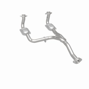Jeep Liberty Catalytic Converter - Magnaflow - HM Grade Direct-Fit - `05-`07