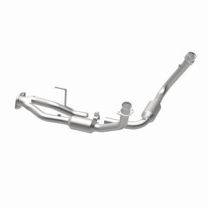 Jeep Commander Catalytic Converter - Magnaflow - HM Grade Direct-Fit - `06-`07