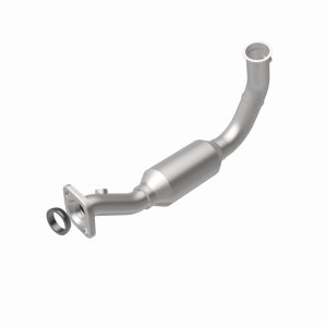 Jeep Liberty Catalytic Converter - Underbody - Magnaflow - California Grade CARB Compliant Direct-Fit - 2004