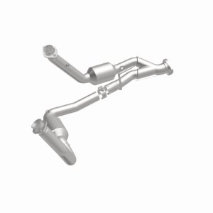 Jeep Commander Catalytic Converter - Magnaflow - Direct Fit - 2006
