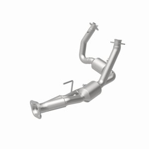 Jeep Commander Catalytic Converter - Magnaflow - Direct Fit - 2006