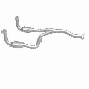 Jeep Liberty Catalytic Converter - Magnaflow - Direct-Fit - `05-`07 Jeep Liberty Catalytic Converter - Magnaflow - Direct-Fit - `05-`07