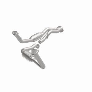 Jeep Commander Catalytic Converter - Magnaflow - OEM Grade Direct-Fit - `08-`10