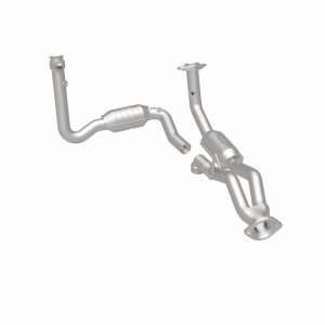 Jeep Commander Catalytic Converter - Magnaflow - OEM Grade Direct-Fit - `08-`10