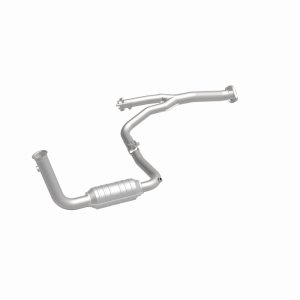 Jeep Liberty Catalytic Converter - Magnaflow - Direct-Fit - 2004