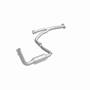Jeep Liberty Catalytic Converter - Magnaflow - Direct-Fit - 2004