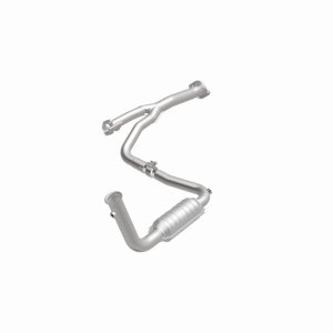 Jeep Liberty Catalytic Converter - Magnaflow - Direct-Fit - 2004