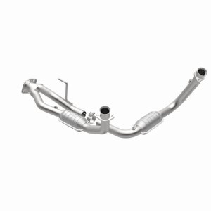 Jeep Commander Catalytic Converter - Magnaflow - Direct-Fit - `06-`07