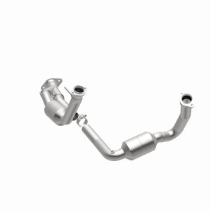 Jeep Commander Catalytic Converter - Magnaflow - Direct-Fit - `06-`10