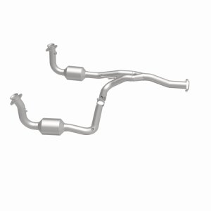Jeep Liberty Direct-Fit Catalytic Converter - Magnaflow - California Grade CARB Compliant - `05-`07