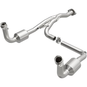 Jeep Liberty Direct-Fit Catalytic Converter - Magnaflow - California Grade CARB Compliant - `05-`07
