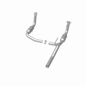 Jeep Liberty Catalytic Converter - Magnaflow - California Grade CARB Compliant Direct-Fit - 2008
