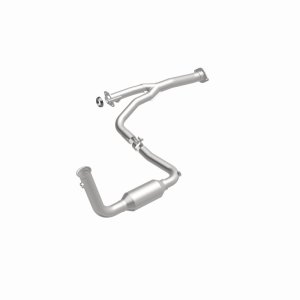 Jeep Liberty Catalytic Converter - Magnaflow - California Grade CARB Compliant Direct-Fit - 2004