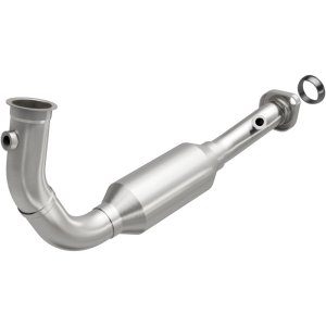 Jeep Liberty Catalytic Converter - Magnaflow - California Grade CARB Compliant - 2004
