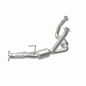Jeep Commander Catalytic Converter - Magnaflow - California Grade CARB Compliant Direct-Fit - `06-`10