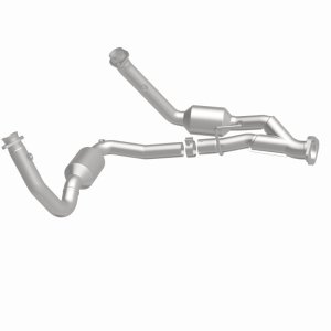Jeep Commander Catalytic Converter - Magnaflow - California Grade CARB Compliant Direct-Fit - `06-`10