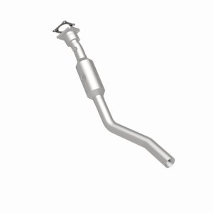 Jeep Compass Catalytic Converter - Magnaflow - California Grade CARB Compliant Direct-Fit - `07-`17
