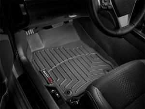 Jeep Grand Cherokee FloorLiner - Front - WeatherTech - DigitalFit - Black - `99-`04 Jeep Grand Cherokee FloorLiner - Front - WeatherTech - DigitalFit - Black - `99-`04