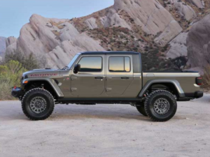 Jeep Gladiator Lift Kit - Fabtech - Sport II System w/ Shock Extension - `20-`25