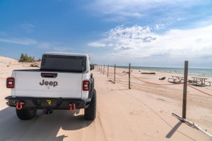 Jeep Gladiator Tonneau Cover - BAK - BAKFlip MX4 - Matte Black - `20-`24