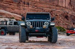 Jeep Gladiator Light Bar Mount Kits - Integrated Windshield - ORACLE Lighting - Matte Black
