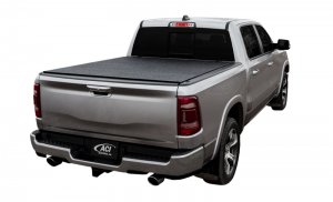 Jeep Gladiator Tonneau Cover - Access - LOMAX Pro Series - Diamond Plate - 2020+