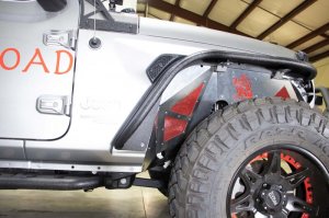 Jeep Gladiator Fenders - Front - Fishbone Offroad - Raw Aluminum Inner - 2020