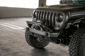 Jeep Gladiator Front Bumper - DV8 Offroad - FS-25 Stubby with Plated Bull Bar - `20-`23