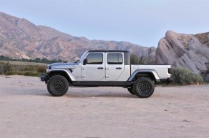 Jeep Gladiator Suspension Lift Kit - Fabtech - Sport System w/Stealth Shocks - 6 Cyl - `20-`21