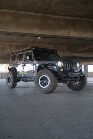 Jeep Gladiator Light Bar Mount - DV8 Offroad - Low-Profile - Black - 2018