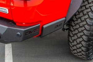 Jeep Gladiator Rock Sliders - Bedside - DV8 Offroad - SRGL-01 - Sand black powder coat - 2019+