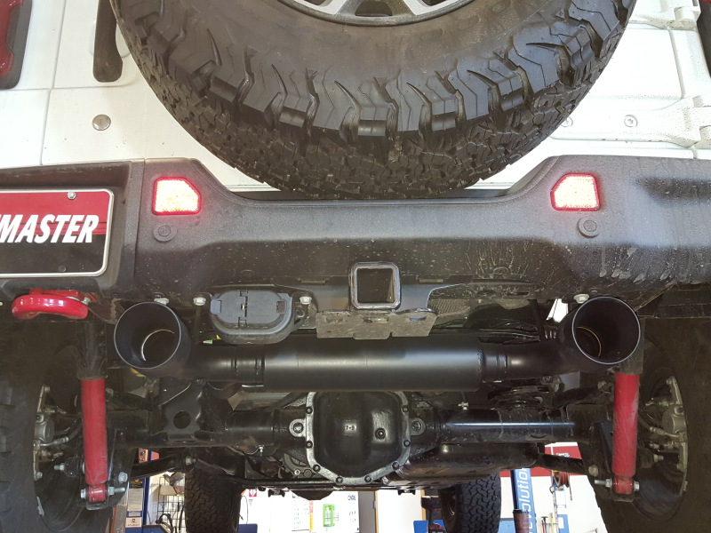 Jeep Wrangler JL Performance Exhaust - Dual Out Rear - Flowmaster - American Thunder Cat-Back - Black - `18-`26