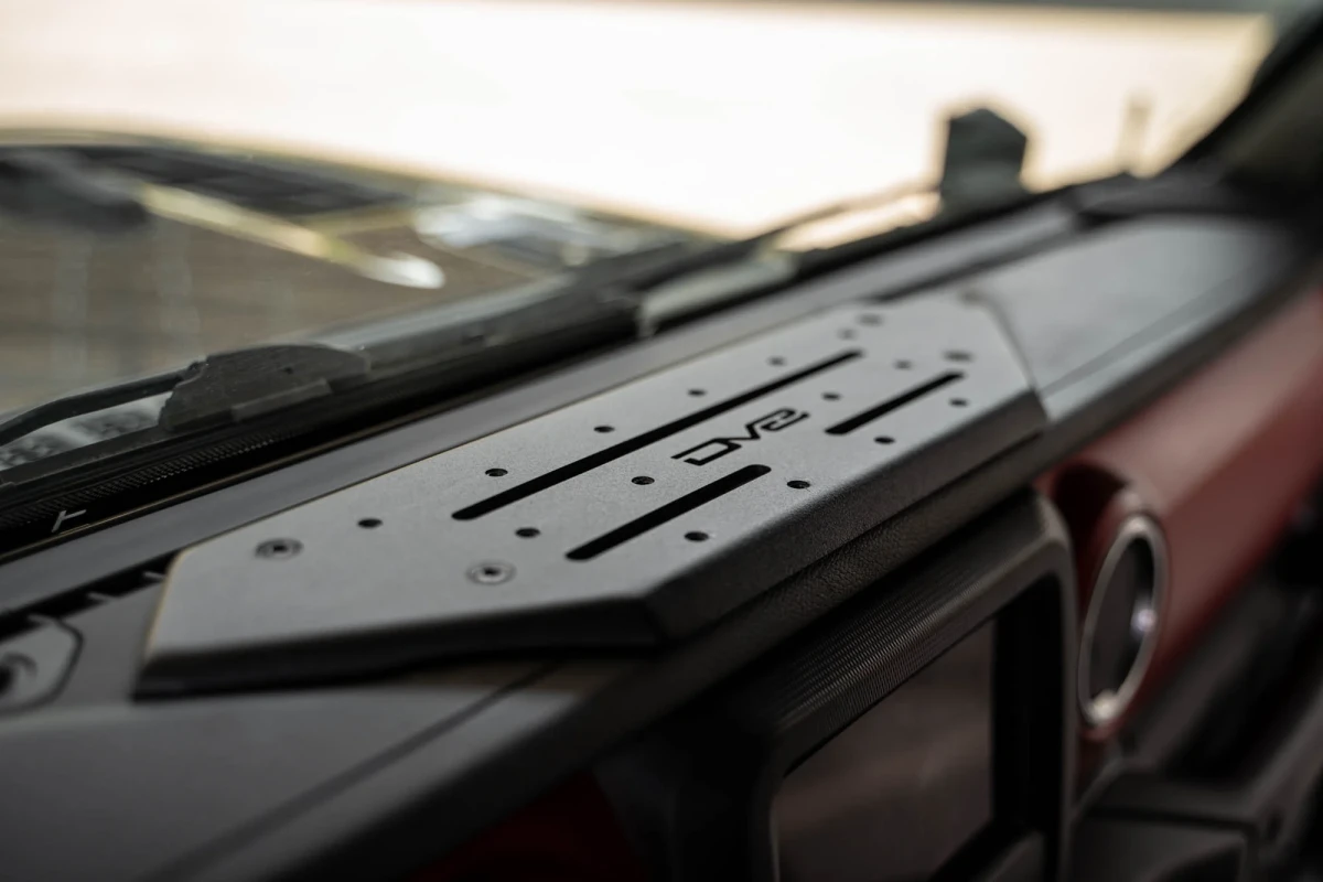 Jeep Wrangler JL Digital Device Kit - DV8 Offroad - Device Dash Mount V2 - `18-`23 Jeep Wrangler JL Digital Device Kit - DV8 Offroad - Device Dash Mount V2 - `18-`23