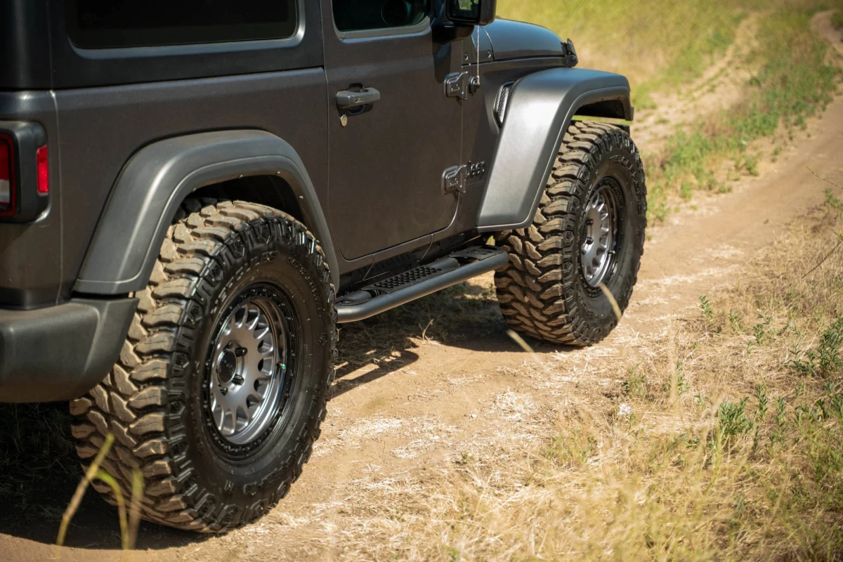 Jeep Wrangler JL Rock Slider Steps - DV8 Offroad - OE Plus - 2-Door - 2018+ 