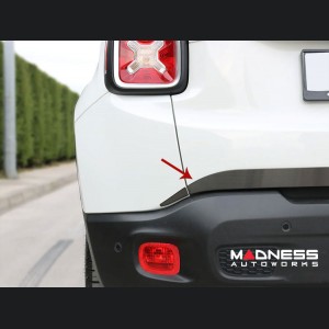 Jeep Renegade Lower Tailgate Trim - Black Brushed